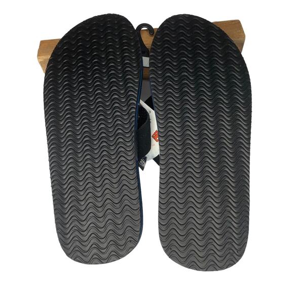 Marvel Avengers Men Flip Flops Graphic Sandal Size 13 NWT - Picture 6 of 7